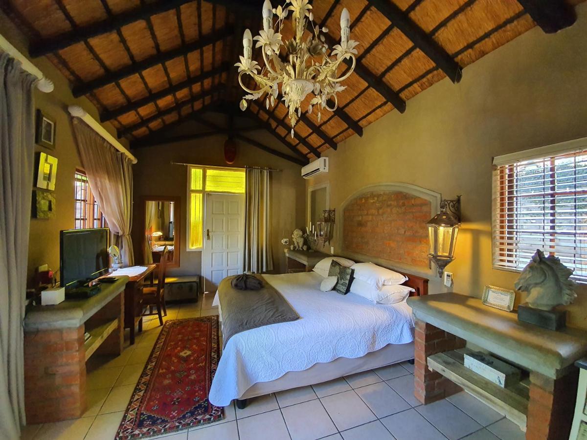 Waterhouse Guest Lodge In Waterkloof Претория Екстериор снимка